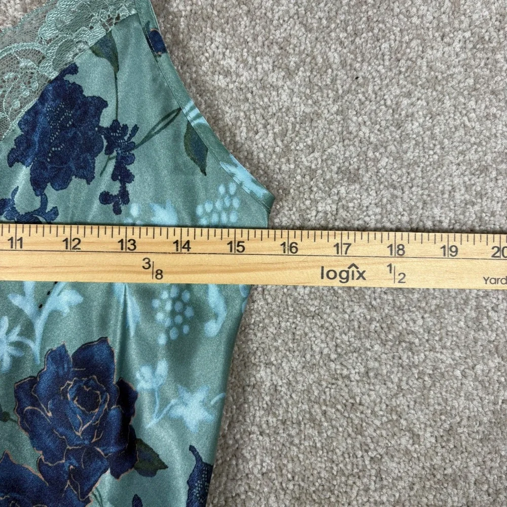 Vintage Expressions by California Dynasty Sage Green Floral Chemise Medium